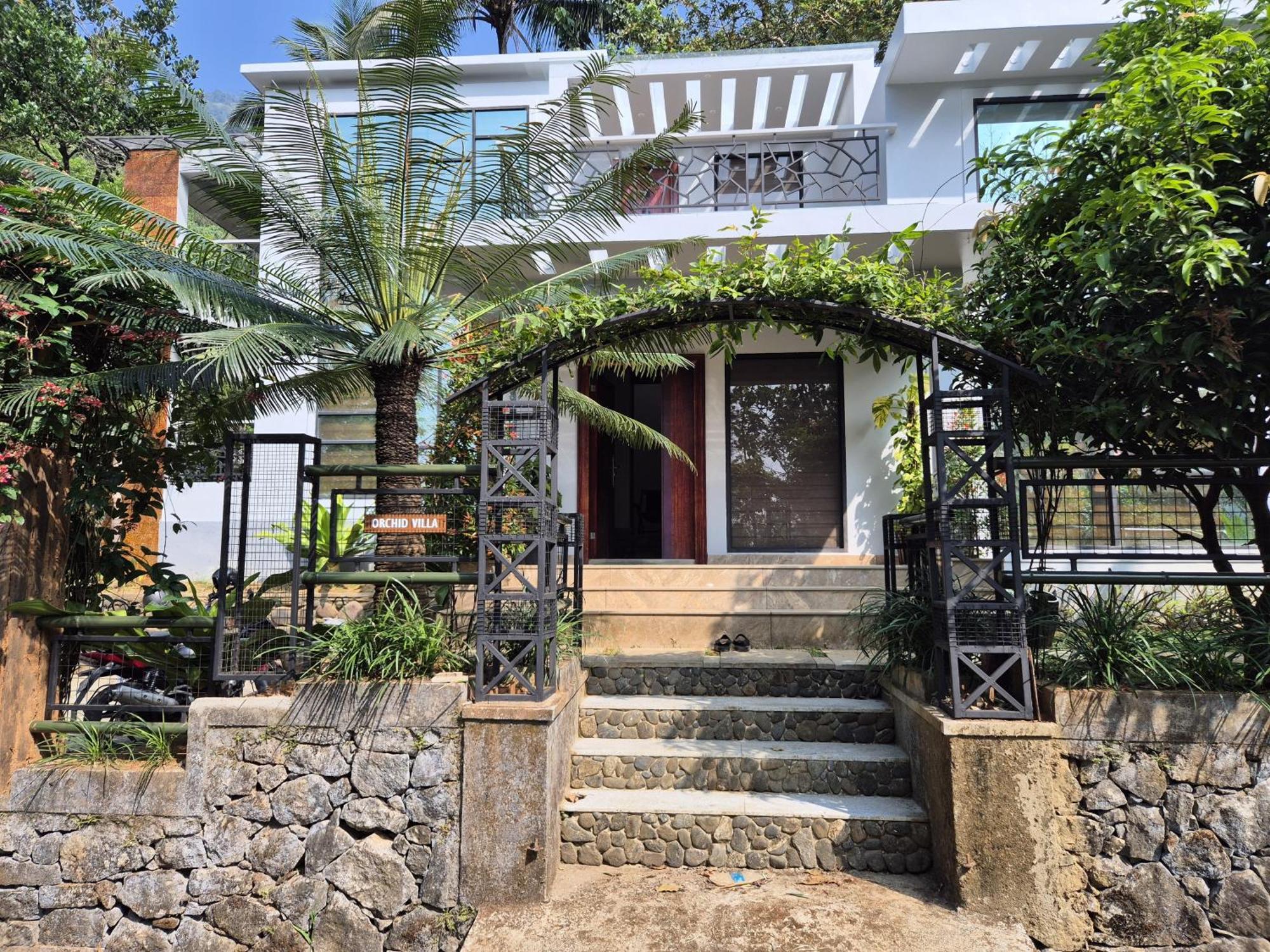 Orchid Villa Pinangode Εξωτερικό φωτογραφία