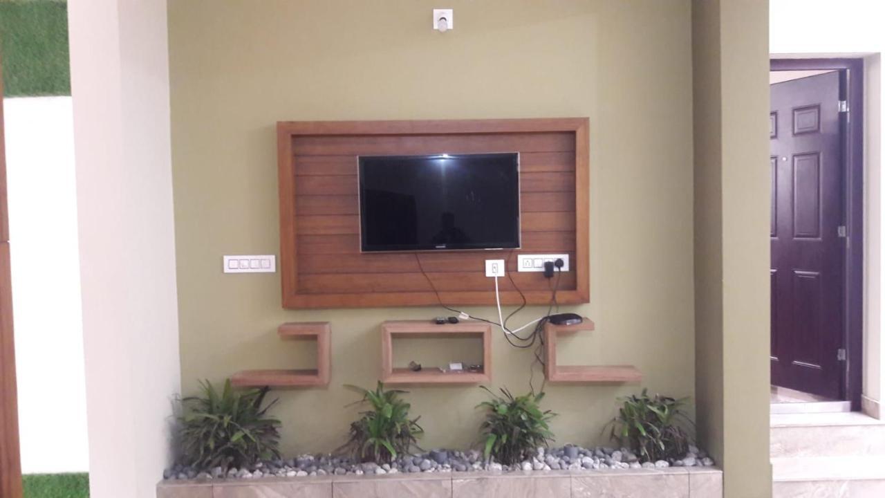 Orchid Villa Pinangode Εξωτερικό φωτογραφία