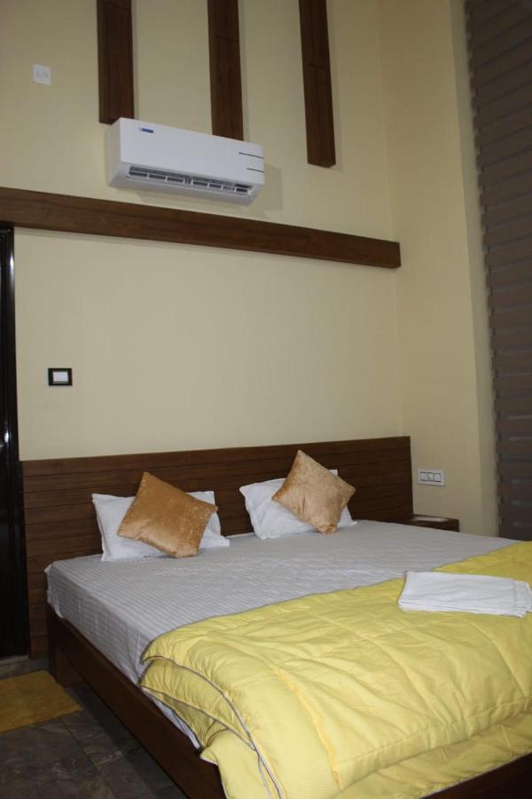 Orchid Villa Pinangode Εξωτερικό φωτογραφία