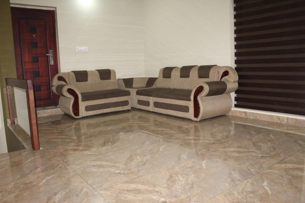 Orchid Villa Pinangode Εξωτερικό φωτογραφία